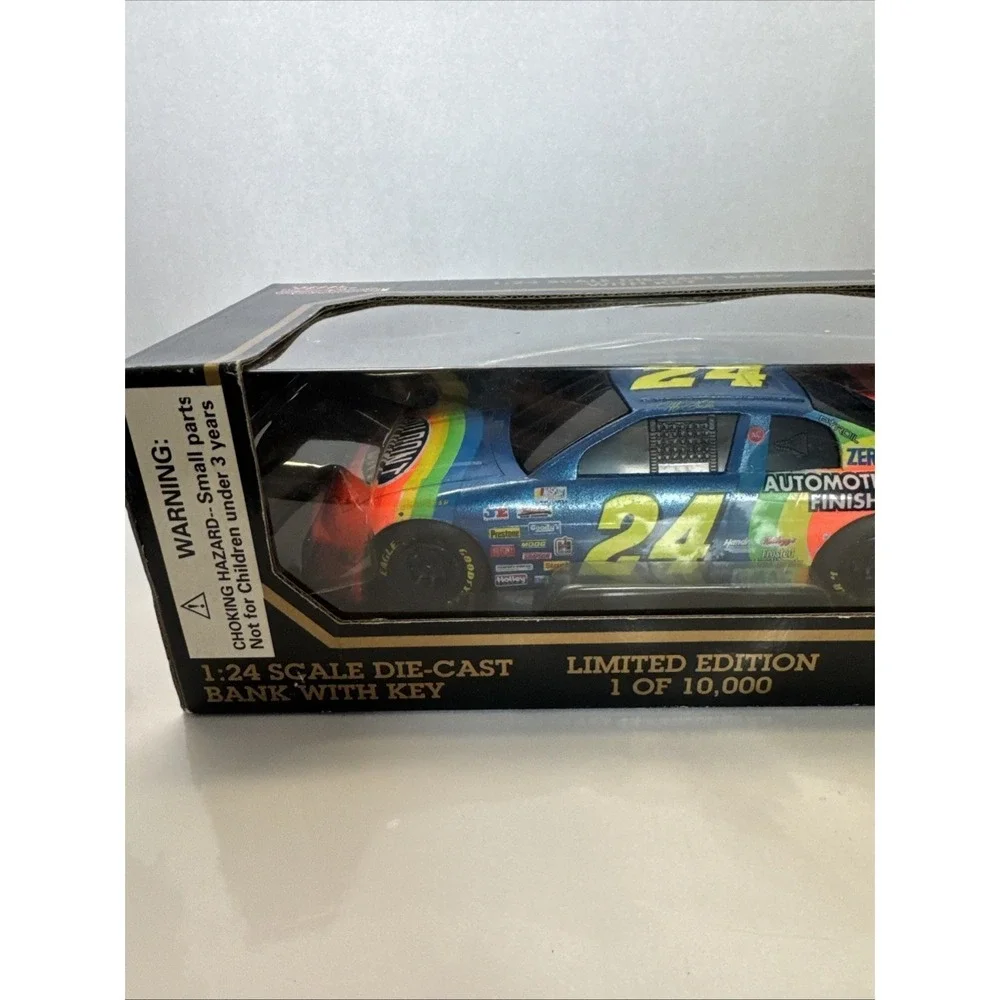 Racing Champions Jeff Gordon 24 DuPont 1:24 Die-Cast Bank 1995 Limited Edition